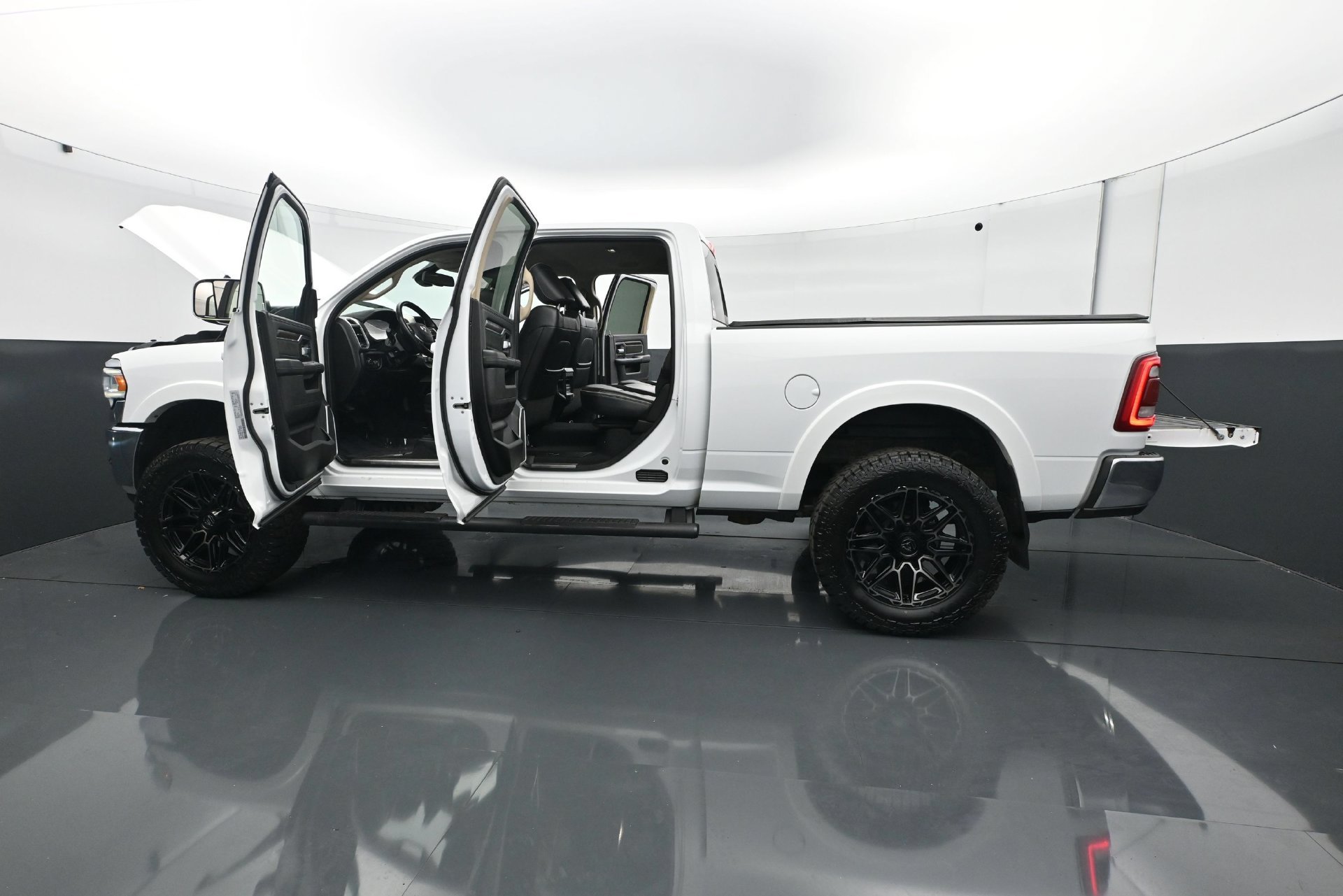 Used 2022 RAM 2500 Laramie AWD/4WD image 28