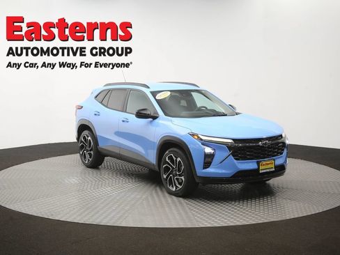 Used 2024 Chevrolet Trax RS w/ Driver Confidence Package FWD image 49