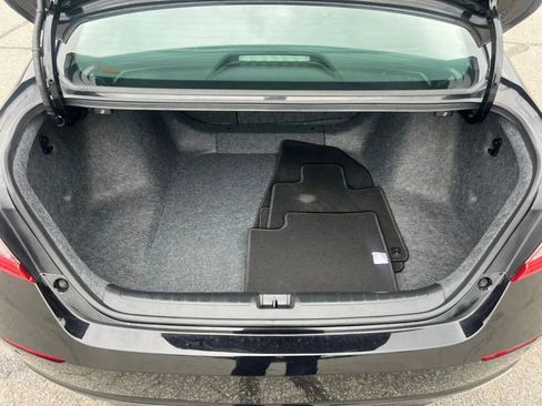 Used 2018 Honda Accord Touring image 21