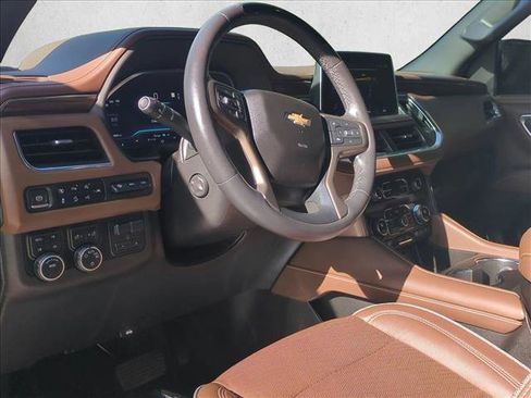 Used 2023 Chevrolet Tahoe High Country w/ Advanced Technology Package AWD/4WD image 10