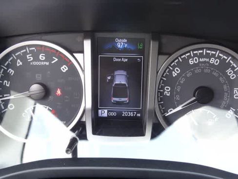 Used 2023 Toyota Tacoma SR5 w/ SR5 Appearance Package RWD image 19