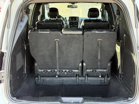 Used 2017 Dodge Grand Caravan GT image 23