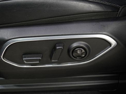 Used 2024 Jeep Wagoneer Series II w/ Flexible Seating Group AWD/4WD image 26