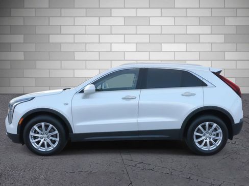 Used 2019 Cadillac XT4 Luxury image 2