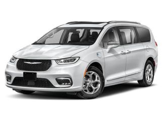 Used 2021 Chrysler Pacifica Touring-L w/ Uconnect Theater Family Group FWD video 1
