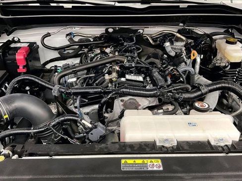 Used 2024 Toyota Tacoma SR image 9