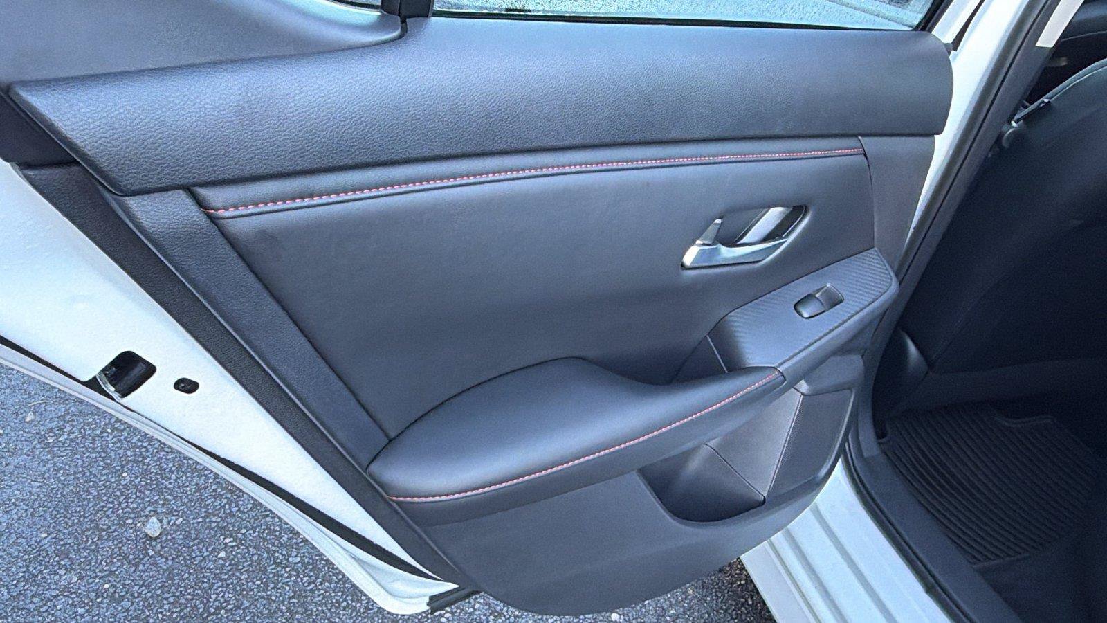 Used 2025 Nissan Sentra SR w/ SR Premium Package FWD image 22