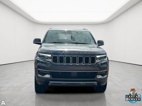 Certified 2022 Jeep Wagoneer Series III w/ Premium Group I AWD/4WD image 8