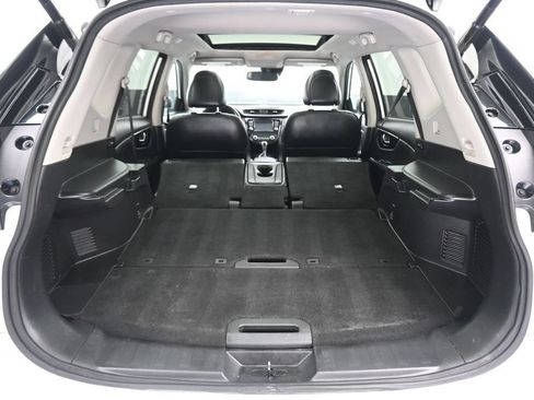 Used 2017 Nissan Rogue SL w/ SL Premium Package AWD/4WD image 48