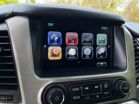 Used 2018 GMC Yukon Denali w/ Open Road Package AWD/4WD image 35