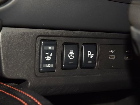 Used 2024 Nissan Frontier PRO-4X w/ Pro Premium Package AWD/4WD image 29