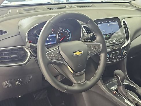 Certified 2024 Chevrolet Equinox LT FWD image 21