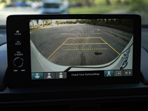 Used 2023 Honda Pilot Touring image 26