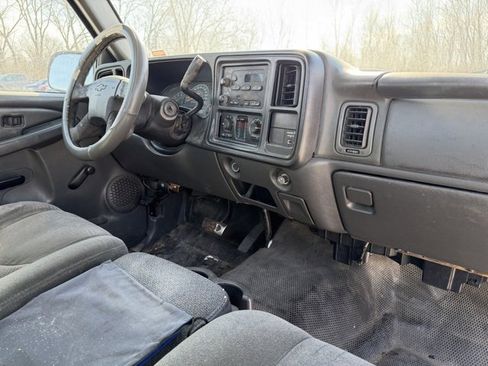 Used 2006 Chevrolet Silverado 2500 W/T image 7