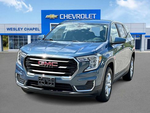 Certified 2024 GMC Terrain SLE AWD/4WD image 1