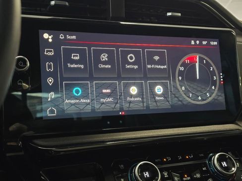 Used 2024 GMC Sierra 2500 AT4 w/ AT4 Premium Plus Package image 32