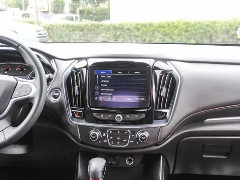 Used 2023 Chevrolet Traverse RS w/ LPO, 'HIT The Road' Package AWD/4WD image 17