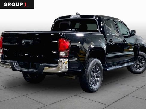 Certified 2023 Toyota Tacoma SR5 AWD/4WD image 13