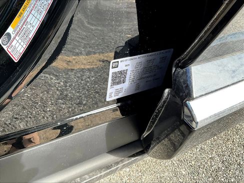 New 2026 Chevrolet Equinox EV LT w/ Convenience Package II image 17