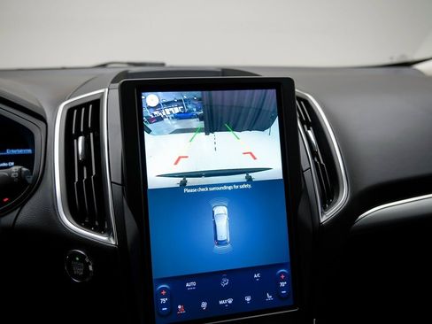 Used 2024 Ford Edge Titanium image 28