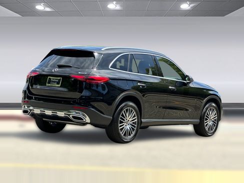 Used 2026 Mercedes-Benz GLC 300 4MATIC image 9
