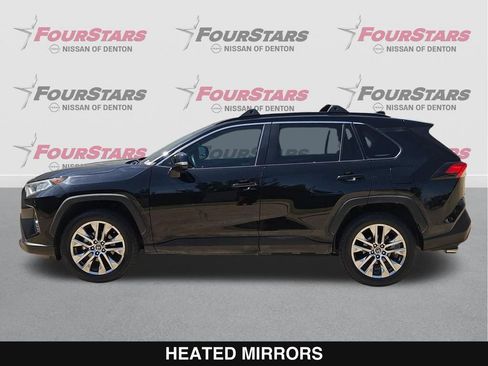 Used 2020 Toyota RAV4 XLE Premium FWD image 8