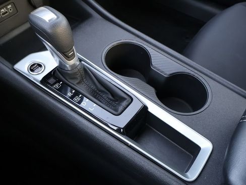 Used 2025 Nissan Altima 2.5 SV FWD image 28