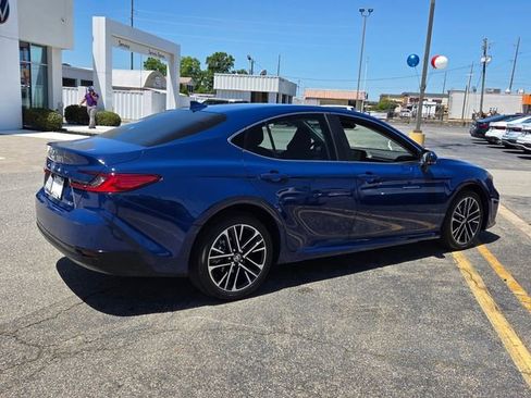 Used 2026 Toyota Camry XLE FWD image 14