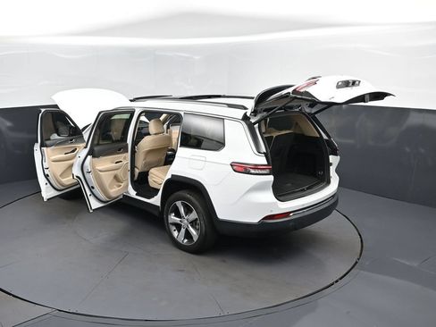 Used 2021 Jeep Grand Cherokee L Limited RWD image 2