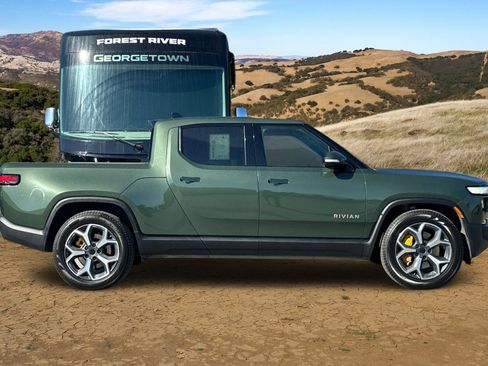 Used 2022 Rivian R1T Adventure image 3