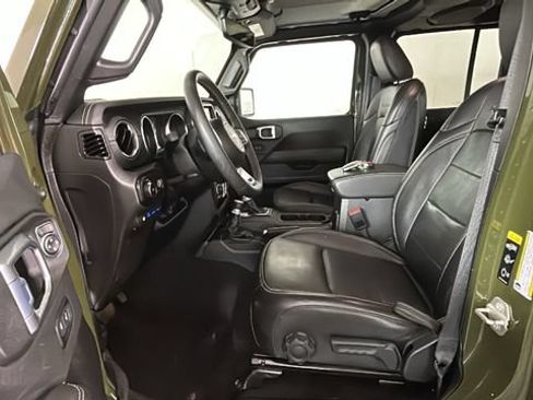 Used 2023 Jeep Wrangler Unlimited Sahara w/ Cold Weather Group AWD/4WD image 10