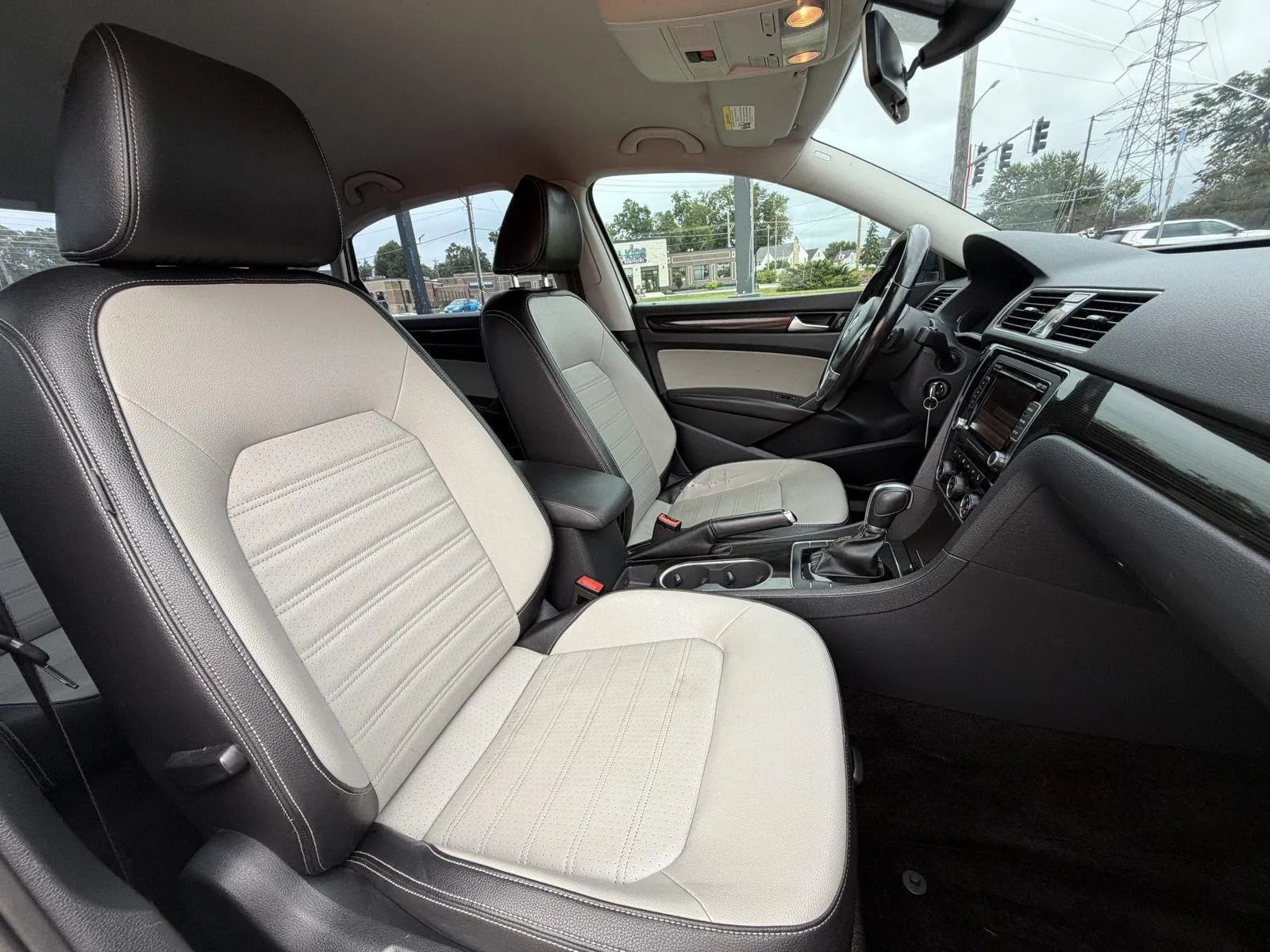 Used 2015 Volkswagen Passat 1.8T Sport FWD image 15