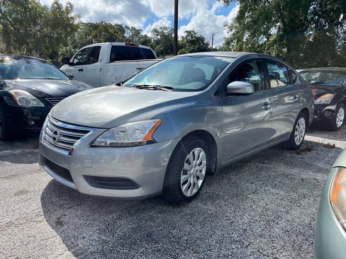 Used 2014 Nissan Sentra S FWD image 4
