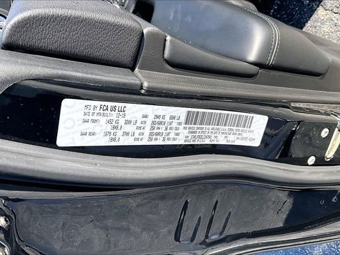 Used 2020 Jeep Grand Cherokee Limited image 19