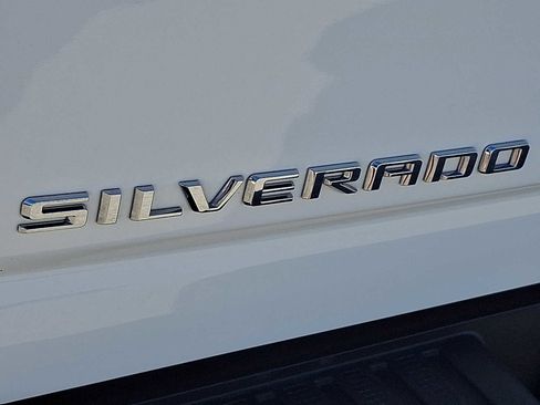 Used 2025 Chevrolet Silverado 2500 Custom w/ Custom Value Package image 48