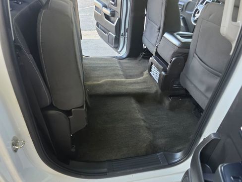 Used 2018 Chevrolet Silverado 1500 LT w/ LT Eassist Package image 37