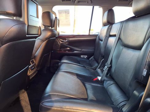 Used 2015 Lexus LX 570 4WD image 20
