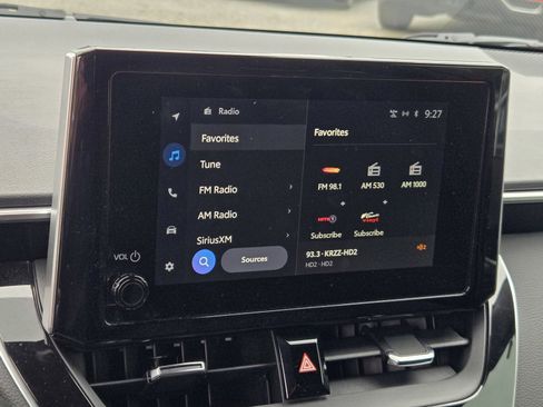 Used 2023 Toyota Corolla SE image 18