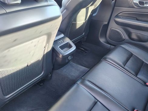 Used 2021 Volvo S60 T6 Momentum w/ Premium Package image 27