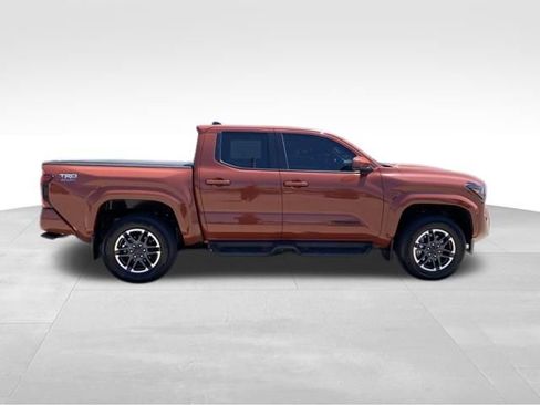 Certified 2025 Toyota Tacoma TRD Sport AWD/4WD image 2