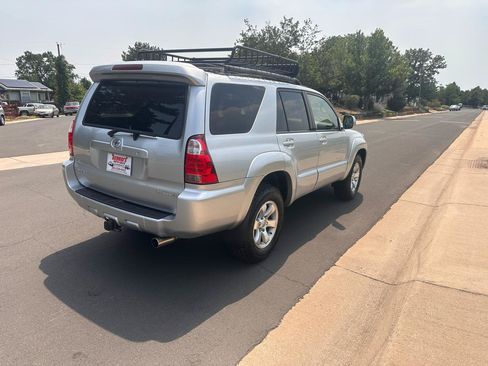 Used 2007 Toyota 4Runner Sport AWD/4WD image 5