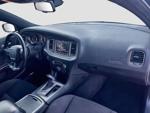 Used 2019 Dodge Charger Scat Pack RWD image 27