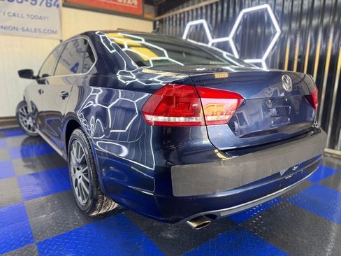 Used 2013 Volkswagen Passat 2.5 SE FWD image 18