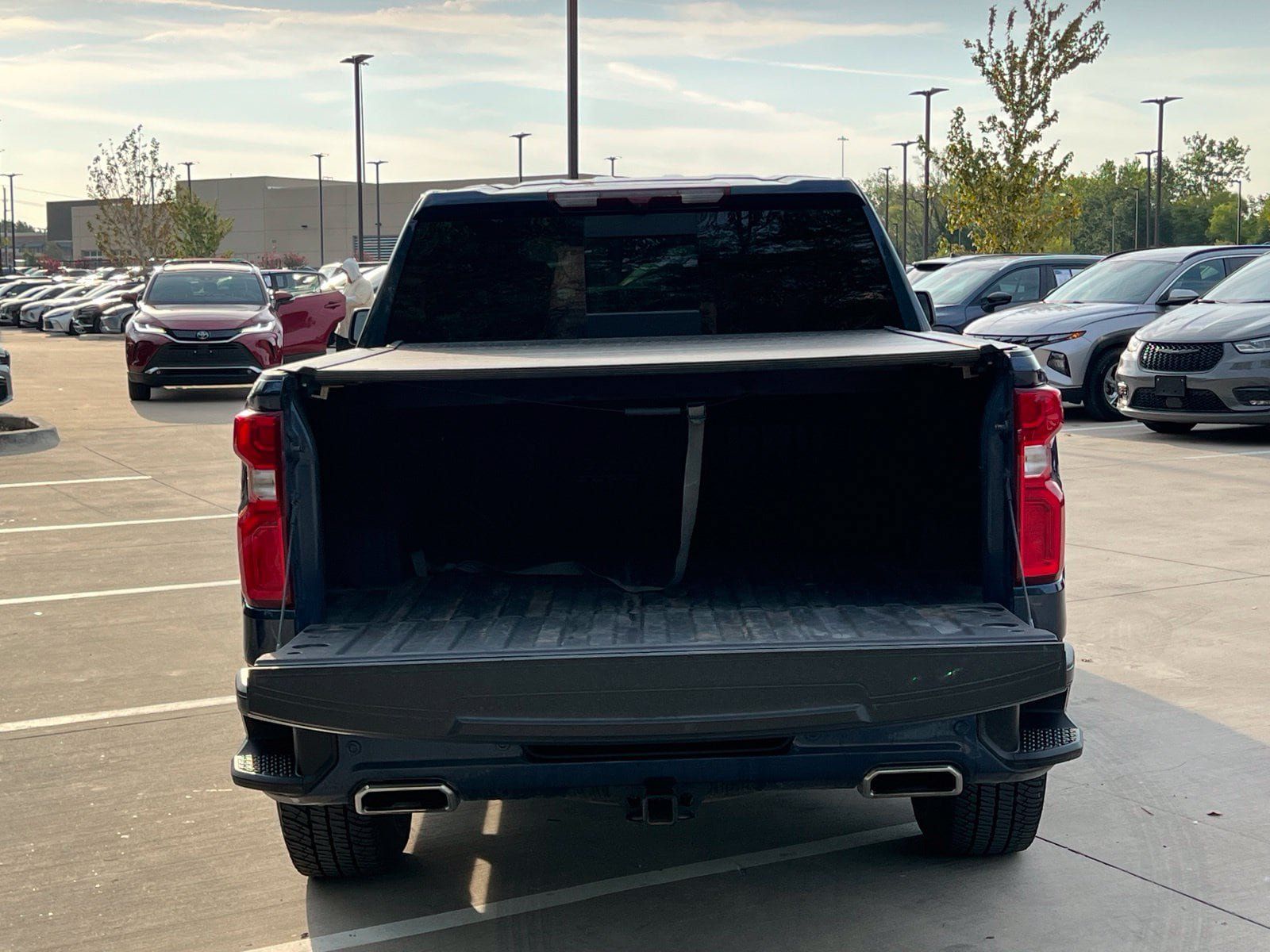 Used 2022 Chevrolet Silverado 1500 High Country w/ Z71 Off-Road Package AWD/4WD image 16