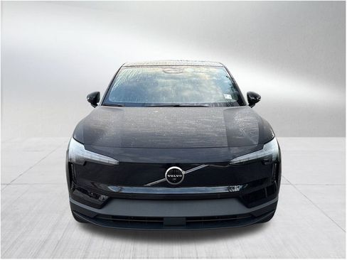 New 2026 Volvo EX30 Ultra image 2
