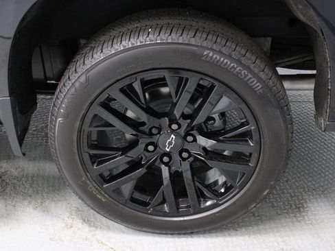 Used 2025 Chevrolet Silverado 1500 High Country w/ Technology Package image 20