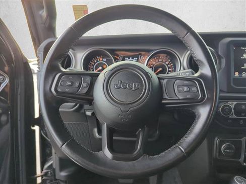 Used 2022 Jeep Wrangler Unlimited Sport AWD/4WD image 17