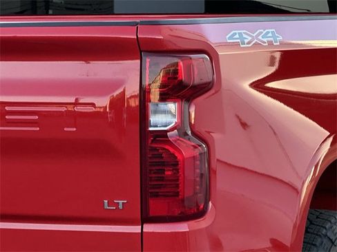 New 2026 Chevrolet Silverado 1500 LT w/ All Star Edition Plus image 9