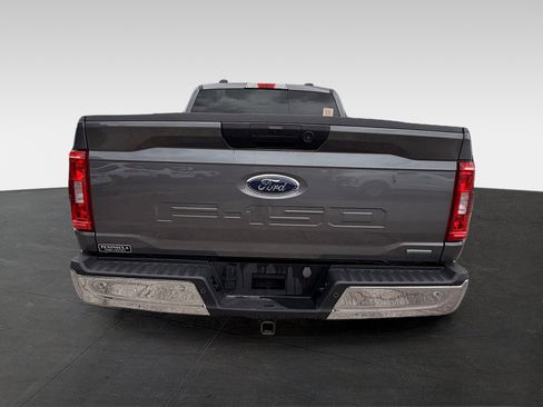 Used 2023 Ford F150 XLT w/ Trailer Tow Package AWD/4WD image 4