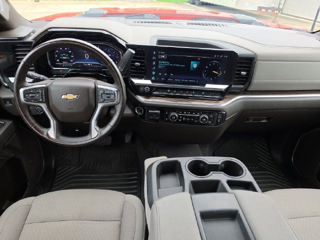 Used 2025 Chevrolet Silverado 2500 LT w/ Convenience Package AWD/4WD image 8